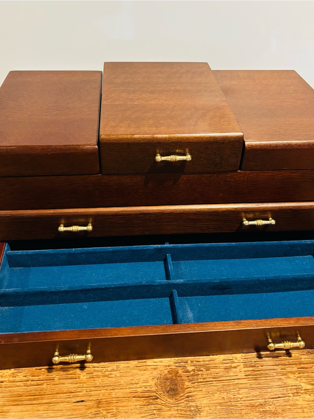 Mahogany Jewelry Box - Picture 7 of 10